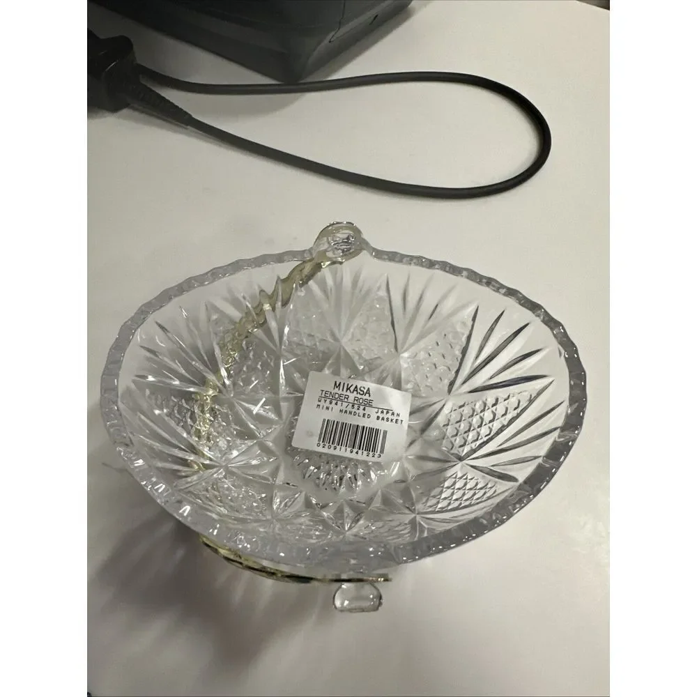 Mikasa Crystal Clear Decorative Mini Basket W/Removable‎ Gold Handle - Excellent